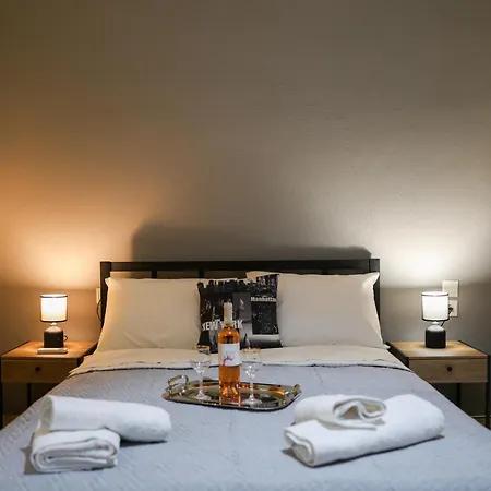 公寓 Bill Kostas *